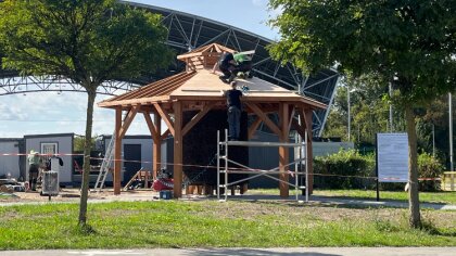 Ostrów Mazowiecka - Na działce przy Omedze w Ostrowi Mazowieckiej widać ostatni 