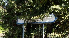 Ostrów Mazowiecka - Znak informujący o miejscu urodzenia Kardynała Ste