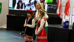 Uroczyste otwarcie nowej szkoły. To już tętniące życiem serce edukacji w Ostrowi (zdjęcia…