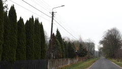 Nowoczesne oświetlenie uliczne już świeci w gminie Brok. Zakończono kolejną inwestycję (z…