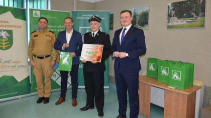 Ostrów Mazowiecka - Druhowie z gminnych jednostek OSP otrzymali konkretne wsparc