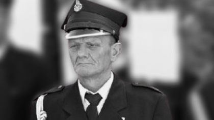 Ostrów Mazowiecka - Zmarł Mirosław Jaworski. Druhowie z OSP Zaręby Kościelne w ż