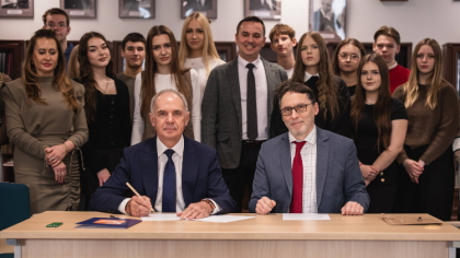 Ostrów Mazowiecka - Uczniowie Zespołu Szkół nr 2 będą mieć jeszcze większy konta