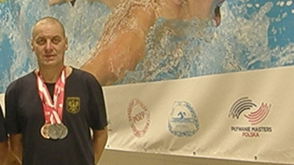 Ostrów Mazowiecka - 61-letni Tomasz Ambroziak - pływak masters związany z Ostrow