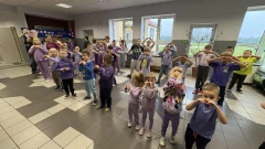 Pierwsza akcja Szkoły Podstawowej im. Żołnierzy AK w Brudkach Starych na rzecz dzieci hos…