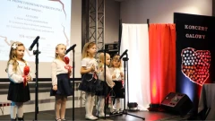 Koncert Galowy zakończył "Tydzień dla Polski". Nagrody, emocje i patriotyczna atmosfera w…