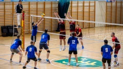 Ale grają pod siatką!