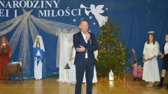 Świąteczne spotkanie mieszkańców gminy Ostrów Mazowiecka. Jasełka, kolędowanie i wizyta Ś…