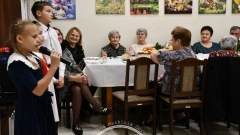 Seniorzy świętowali z klasą. Były życzenia, muzyka i upominki (zdjęcia)