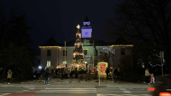 Ostrów Mazowiecka - Plac przed ostrowskim Ratuszem zamienił się w bajk