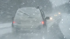 Silny wiatr i opady śniegu utrudnią warunki na drogach