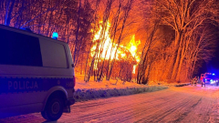 Ostrów Mazowiecka - Dom spłonął w kilka chwil, mężczyzna cudem uszedł