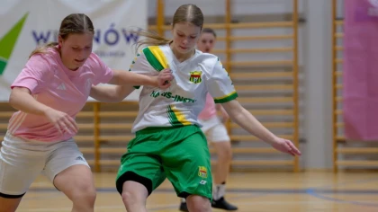 Ostrów Mazowiecka - Piłkarki Ostrovii Ostrów Mazowiecka wywalczyły brązowe medal