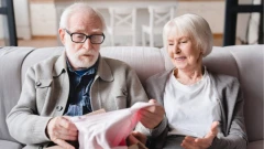 Podaruj Babci i Dziadkowi - stylowe piżamy na prezent w dniu ich święta i nie tylko