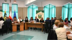 Gmina wprowadza limity na odbiór opon. Prezes PUKiR sugeruje, że mogą być zwożone z miasta