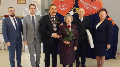 Ostrów Mazowiecka - W gminie Małkinia Górna uczczono 22 pary z najdłuższym staże