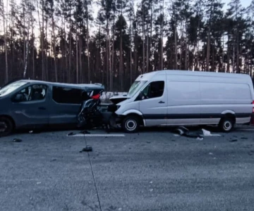 Tragicznie rozpoczął się mroźny poniedziałkowy poranek na trasie S8. W zderzeniu