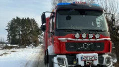 Woda w piwnicy i szybka reakcja. Strażacy z Nura ruszyli do miejscowości Kałęczyn