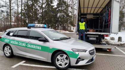 Ostrów Mazowiecka - Podlaska Krajowa Administracja Skarbowa udaremnia przemyt ni