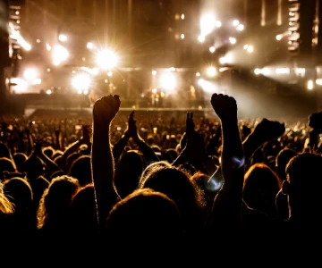 Ostrów Mazowiecka - Decydując się na zakup biletów na koncerty zagranicznych zes