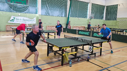 Ostrów Mazowiecka - W hali sportowej przy ul. Warchalskiego rozegrano piąty turn