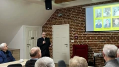 Rozmawiali o bohaterach i pomnikach! Tak było na spotkaniu w MBP w Ostrowi Mazowieckiej (…