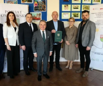 Powiat Ostrowski rusza z bardzo dużą inwestycją w szkolną infrastrukturę. Chodzi