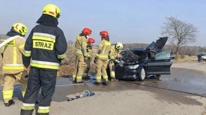 Ostrów Mazowiecka - Na terenie gminy Szulborze Wielkie zapalił się samochód osob