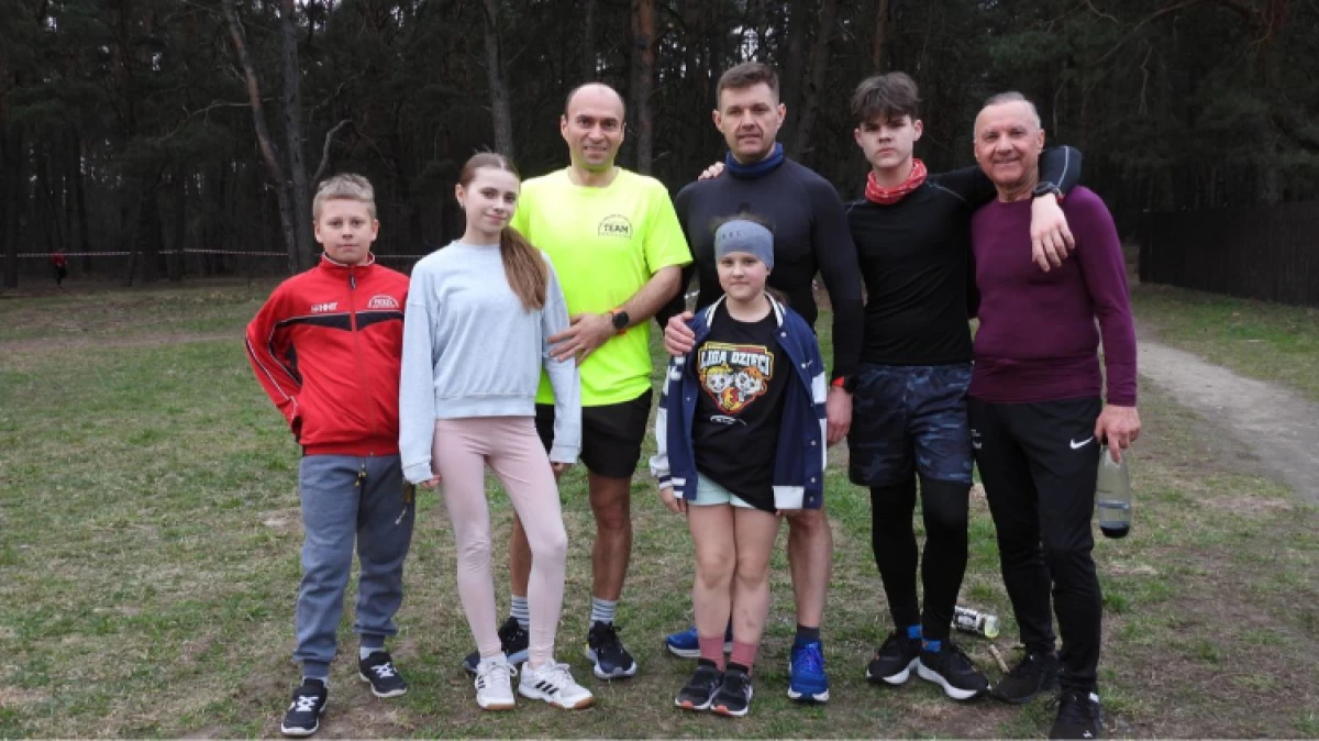 Po raz kolejny biegacze i "kijkarze" w różnym wieku mieli okazję do sprawdzenia swojej formy i kondycji rywali. 27 marca 2026 r. odbył się czw