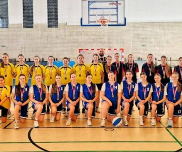 Finał powiatu ostrowskiego w koszykówce dziewcząt okazał się popisem umiejętnośc