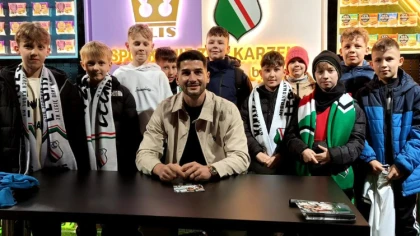 Bardzo miłe piłkarskie przeżycie spotkało młodzieżowe drużyn