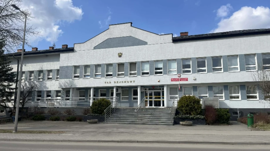 W ostatnich dniach pojawiły się trzy ogłoszenia o pracę związane z Ostrowią Mazowiecką. Chodzi o stanowisko dyrektora Sądu Rejonowego w Ost