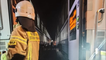 Ostrów Mazowiecka - Wieczorna podróż nagle została przerwana, a pasażerowie musi