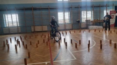 Przepisy ruchu drogowego mają w małym palcu! Oto najlepsi w eliminacjach powiatowych ogól…