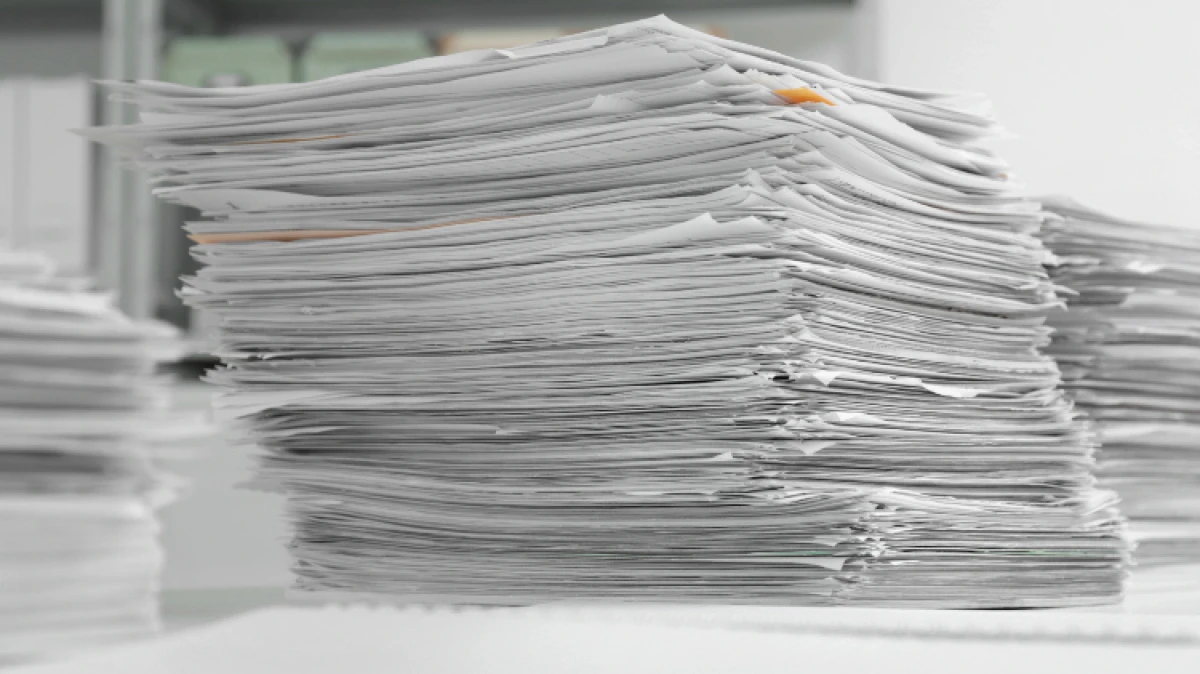 Ktoś - podpisujący się "mieszkańcy" - składa w Urzędzie Miejskim w Małkini Górnej wnioski o udostępnienie informacji publicznej. Najpierw 