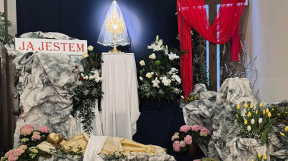 Ostrów Mazowiecka - Grób Pański w kościele to symboliczne miejsce, które ma przy