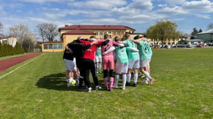 Ostrów Mazowiecka - Wicher Sadowne sięgnął po komplet punktów w domowym meczu z 