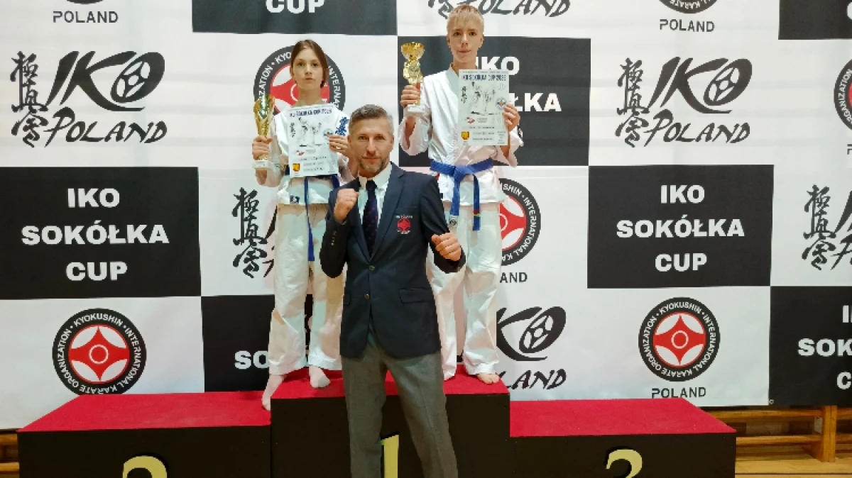 Zawodnicy Brokowskiego Klubu Karate Kyokushinkai wrócili z medalami z zawodów karate Kyokushin, które odbyły się w Sokółce. W turnieju rywal