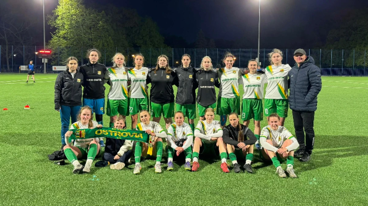 Piłkarki KS Ostrovia Ostrów Mazowiecka wróciły z Warszawy z punktem, choć przez długi czas były bardzo blisko pełnej puli. W meczu z Poloni