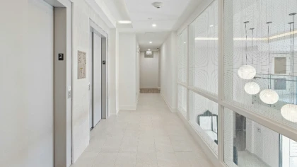 Koszty serwisu wind w Warszawie potrafią stanowić istotną po