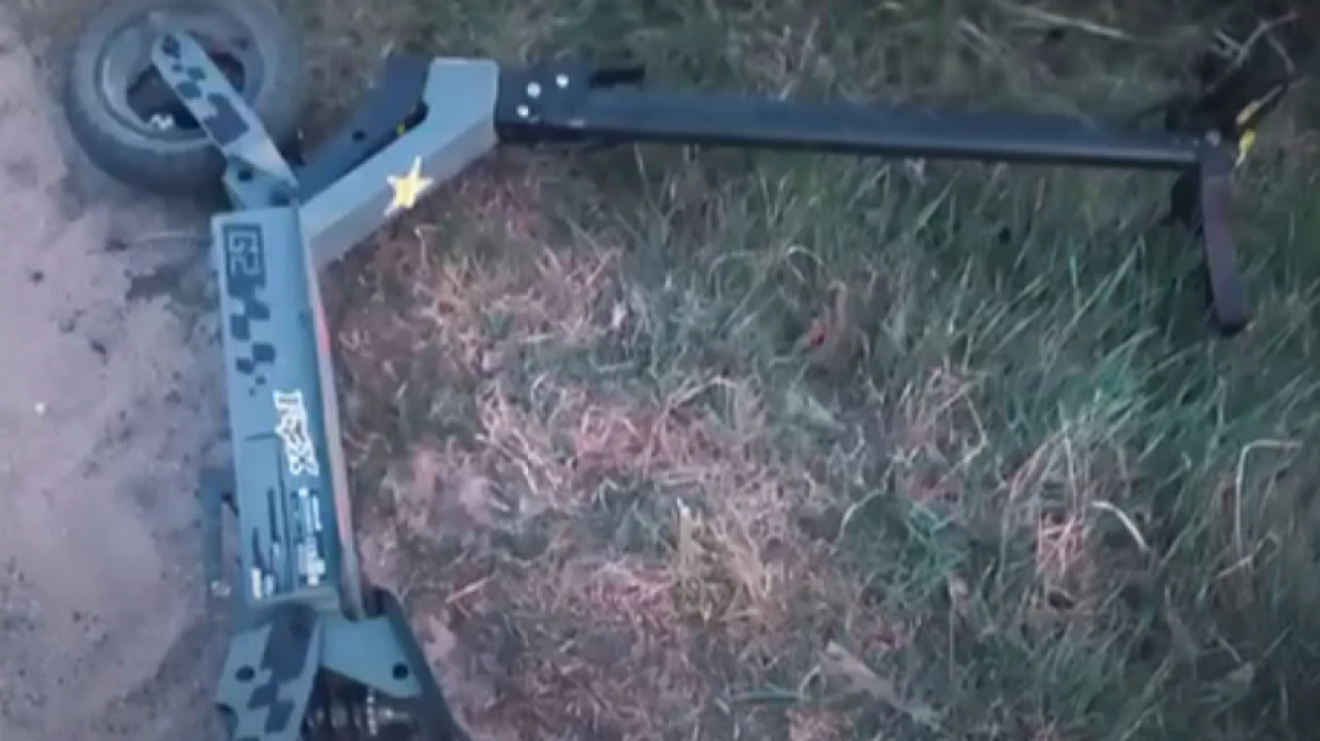 10-letni chłopiec, kierując hulajnogą elektryczną, z nieustalonych przyczyn stracił panowanie nad pojazdem, w wyniku czego przewrócił się n