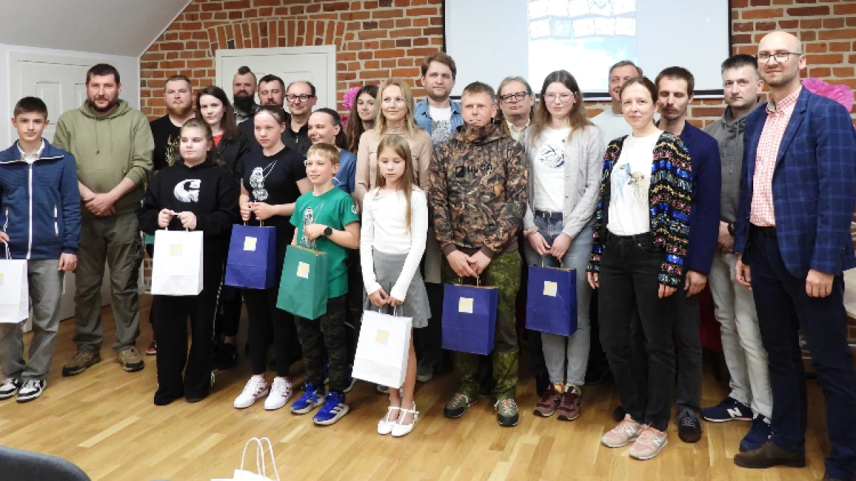 W Miejskiej Bibliotece Publicznej im. Marii Dąbrowskiej w Ostrowi Maz. odbyło się uroczyste ogłoszenie wyników i wręczenie nagród w XVI Konk