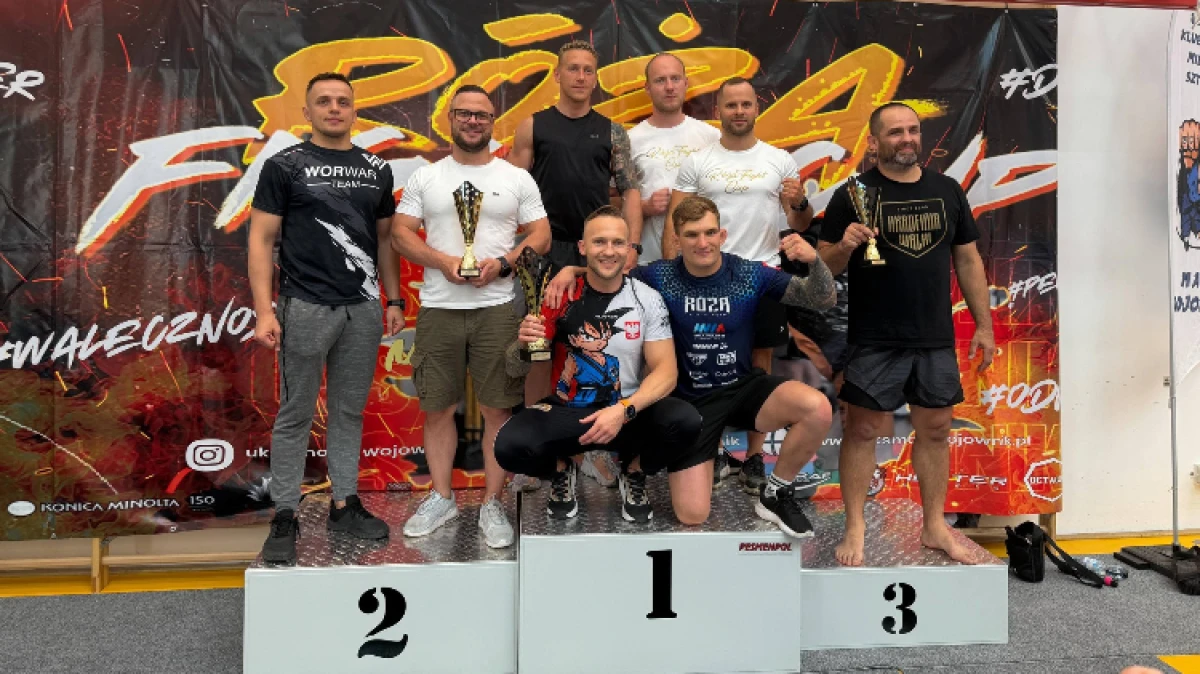 Academia Gorila Ostrów Mazowiecka wróciła z Róża Fight Cup 12 z bardzo mocnym wynikiem. Zawodnicy ostrowskiego klubu wywalczyli 13 miejsc na p