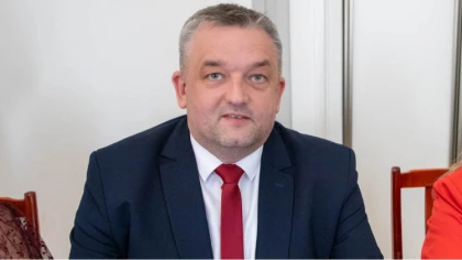 Od dwóch lat pełni funkcję burmistrza Ostrowi, widujecie go 