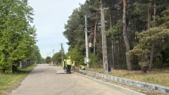 Będzie bezpieczniej dla pieszych. Ruszyły prace przy nowym chodniku w Małkini Dolnej