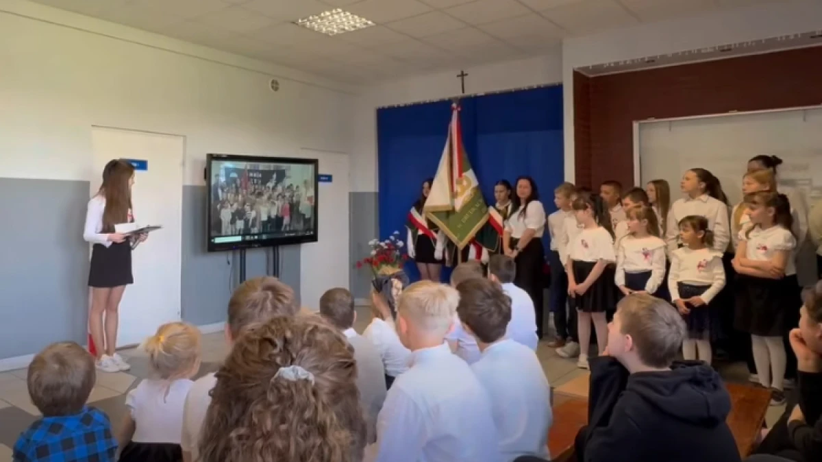 W ramach tej inicjatywy uczniowie obu szkół podjęli współpracę, której celem jest promowanie języka polskiego oraz kultury wśród młodego