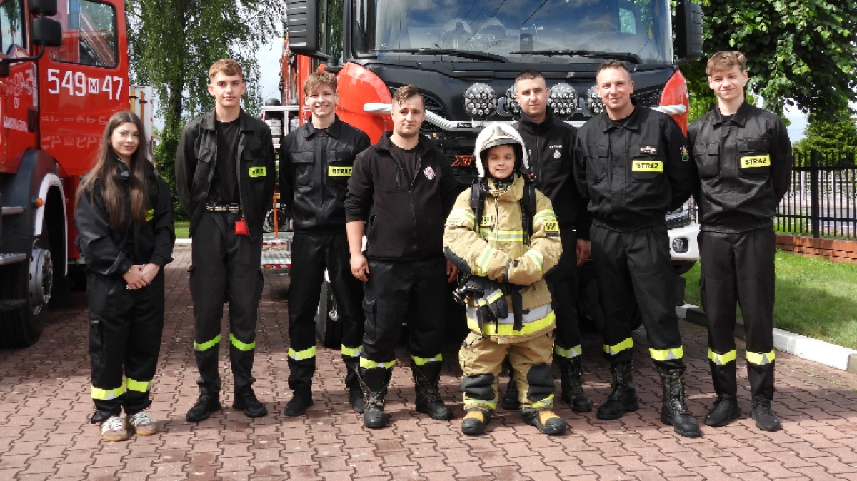 Dzień Otwartej Strażnicy w OSP Małkinia Górna to połączenie rodzinnego pikniku, pokazu sprzętu strażackiego i edukacji na rzecz bezpieczeń