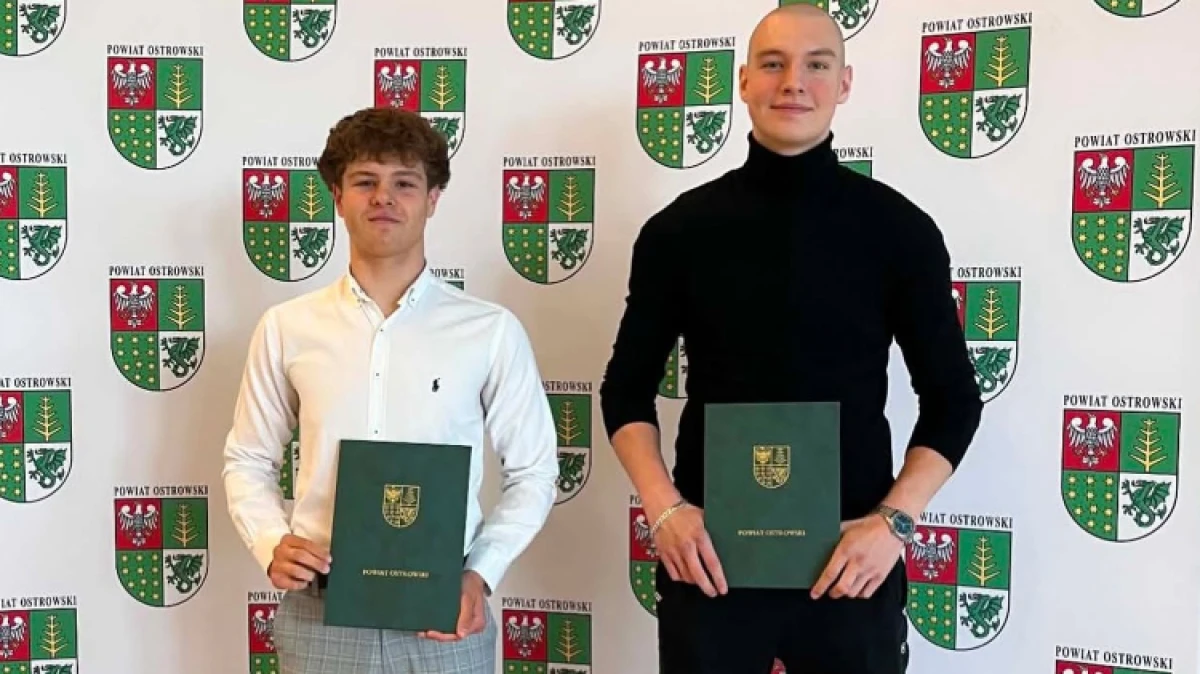 Daniel Krupiński i Jakub Tyszka z Maja Kickboxing Team odebrali nagrody za osiągnięcia sportowe w 2025 roku. Wyróżnienia zawodnikom przekazał