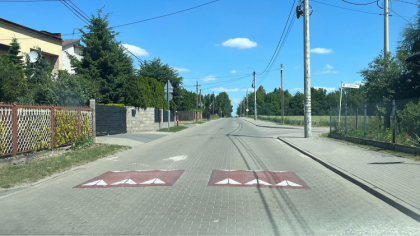 Ostrów Mazowiecka - Mieszkańcy ulicy Łącznej długo czekali na rozwiązanie, które