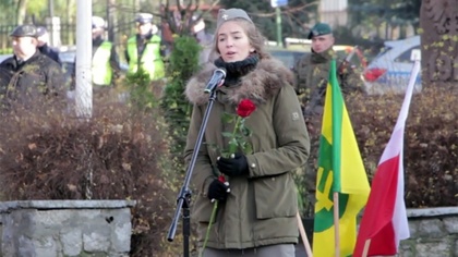 Ostrów Mazowiecka - Na placu Wolności w Ostrowi Mazowieckiej uczczono 99 rocznic